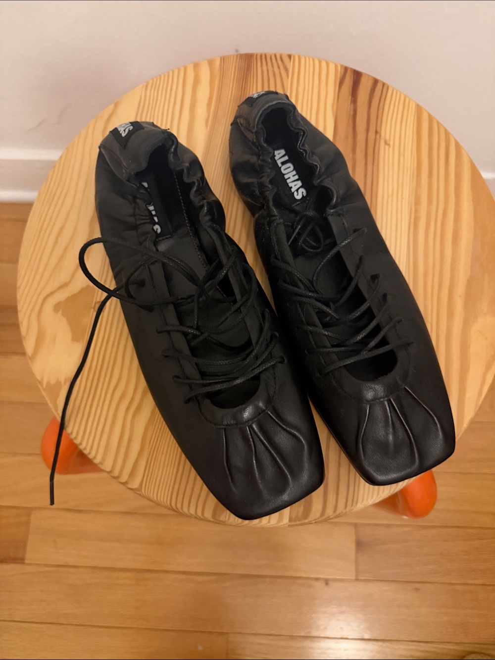 Alohas Lace up flats - Picture 2 of 3